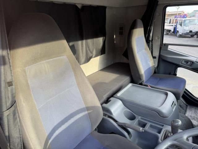 MITSUBISHI FUSOU FIGHTER 2017 Image 31