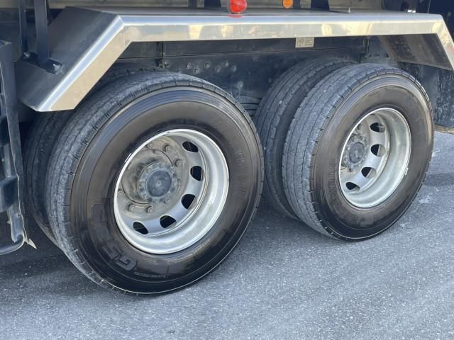 MITSUBISHI FUSOU SUPER GREAT 2014 Image 31