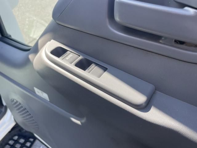 ISUZU ELF 2018 Image 31