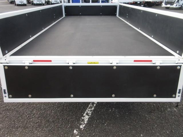 MITSUBISHI CANTER 2025 Image 31