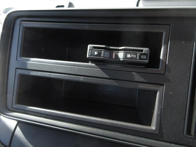 MITSUBISHI CANTER 2025 Image 31