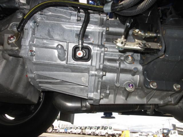 MITSUBISHI CANTER 2025 Image 31