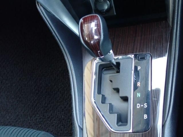 TOYOTA PREMIO 4WD 2019 Image 31