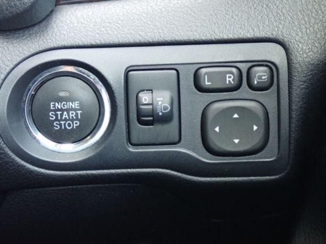 TOYOTA PREMIO 4WD 2019 Image 31