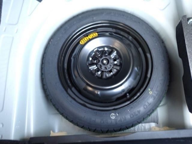 TOYOTA PREMIO 4WD 2019 Image 31