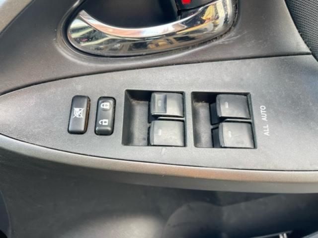 TOYOTA RAV4 4WD 2015 Image 31