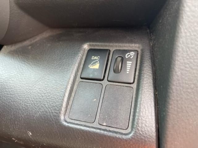 TOYOTA RAV4 4WD 2015 Image 31