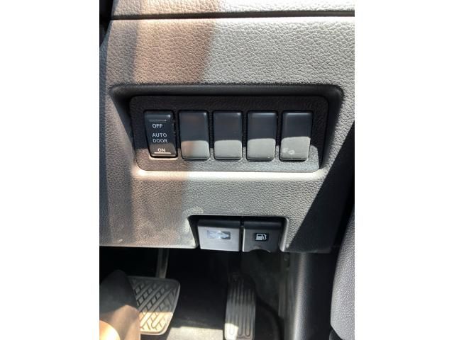 NISSAN SERENA  WG 2009 Image 31