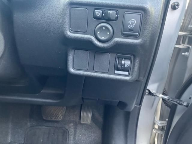 NISSAN NOTE 2013 Image 31