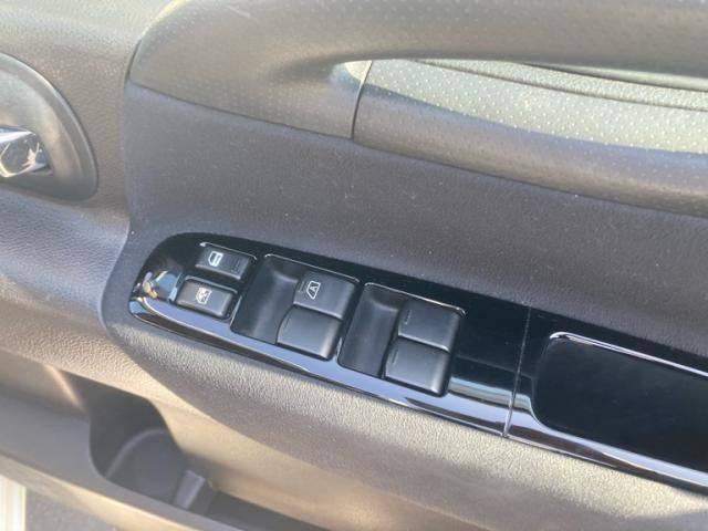 NISSAN SERENA  WG 2010 Image 31