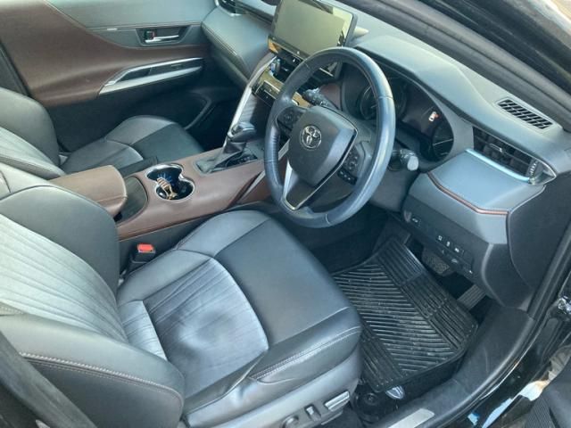 TOYOTA HARRIER 2WD 2022 Image 31