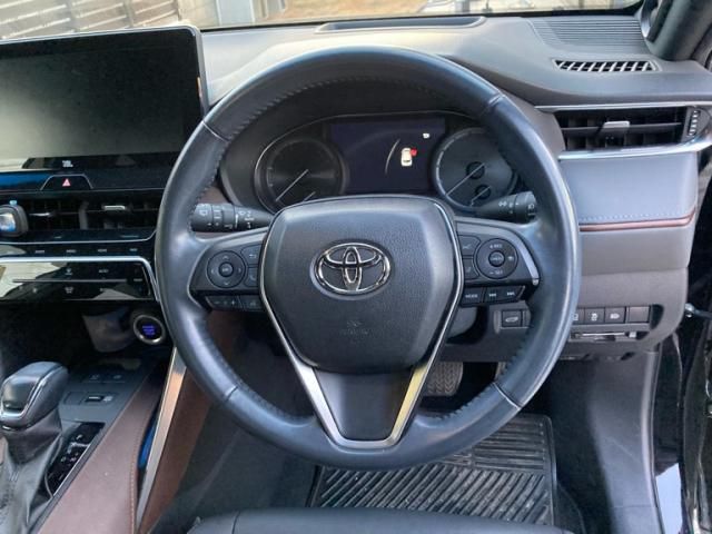TOYOTA HARRIER 2WD 2022 Image 31