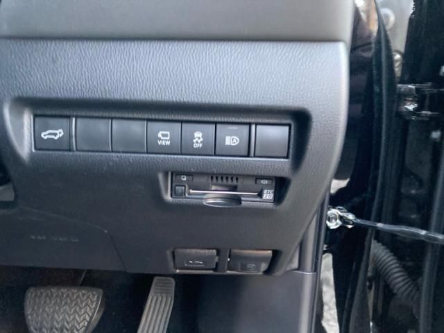 TOYOTA HARRIER 2WD 2022 Image 31