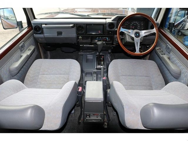 TOYOTA LANDCRUISER VAN 2001 Image 31