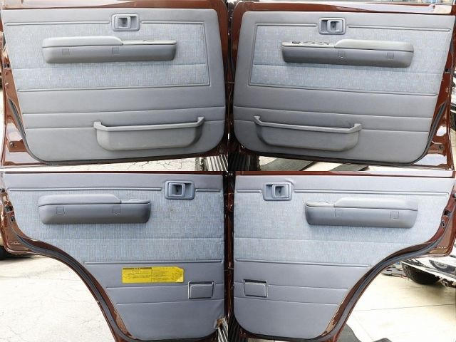 TOYOTA LANDCRUISER VAN 2001 Image 31