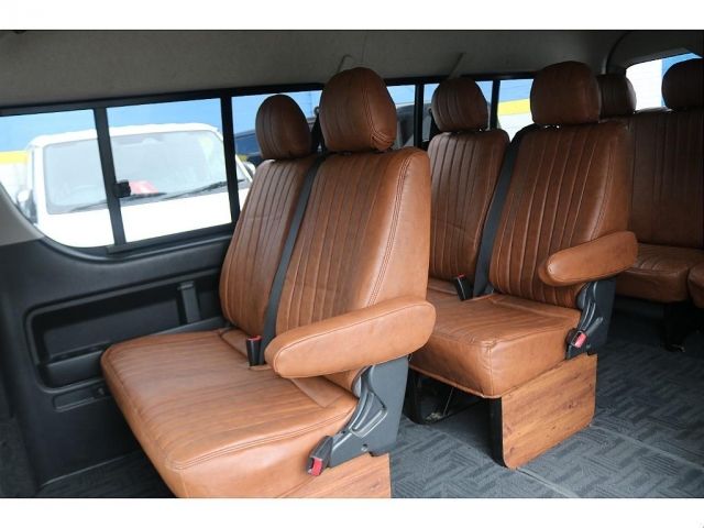 TOYOTA HIACE WAGON 2013 Image 31