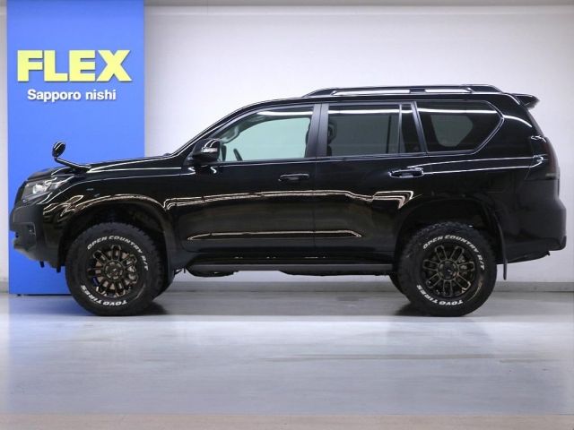 TOYOTA LANDCRUISER PRADO 2023 Image 31