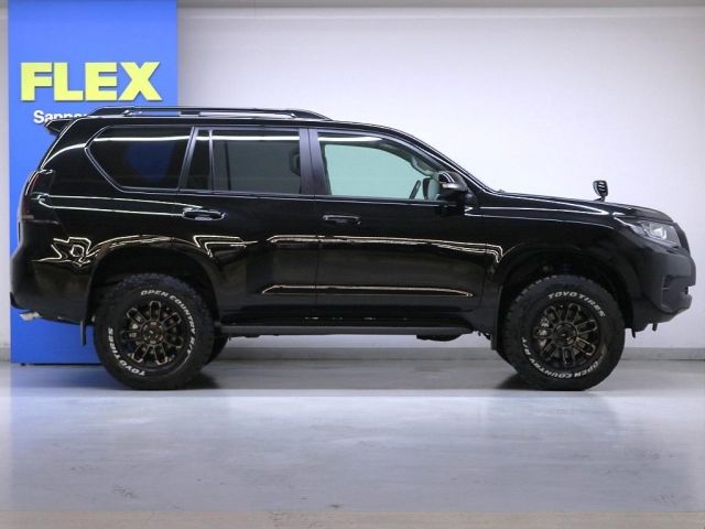 TOYOTA LANDCRUISER PRADO 2023 Image 31