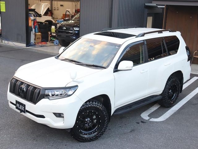 TOYOTA LANDCRUISER PRADO 2022 Image 31