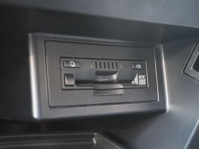 TOYOTA LANDCRUISER PRADO 2022 Image 31