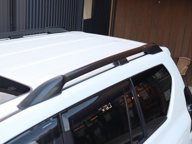 TOYOTA LANDCRUISER PRADO 2022 Image 31