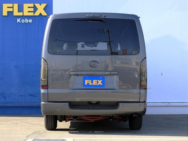 TOYOTA HIACE VAN 2WD 2021 Image 31