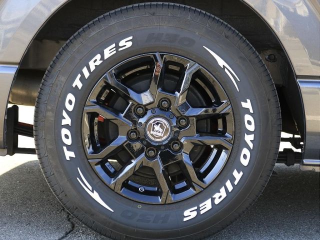 TOYOTA HIACE VAN 2WD 2021 Image 31