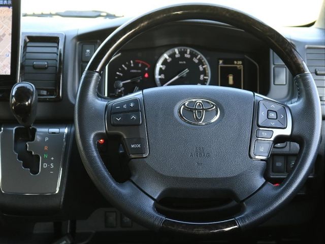 TOYOTA HIACE VAN 2WD 2021 Image 31