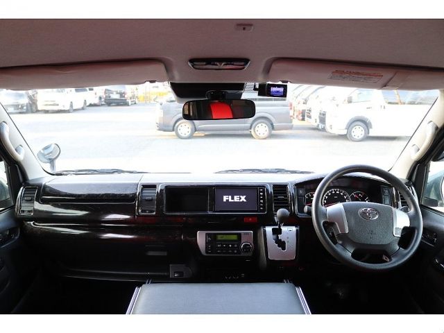 TOYOTA HIACE VAN 2WD 2019 Image 31