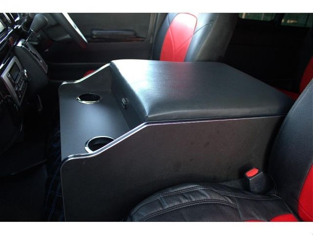 TOYOTA HIACE VAN 2WD 2019 Image 31