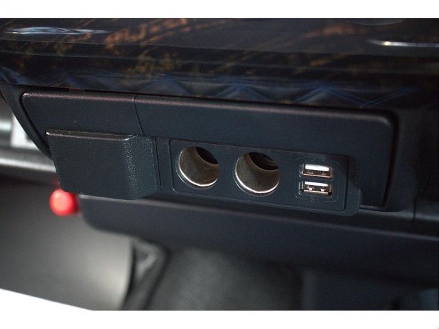 TOYOTA HIACE VAN 2WD 2019 Image 31