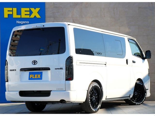 TOYOTA HIACE VAN 4WD 2024 Image 31