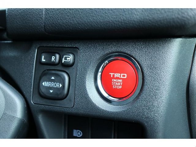 TOYOTA HIACE VAN 4WD 2024 Image 31