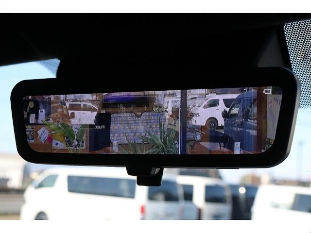 TOYOTA HIACE VAN 4WD 2024 Image 31