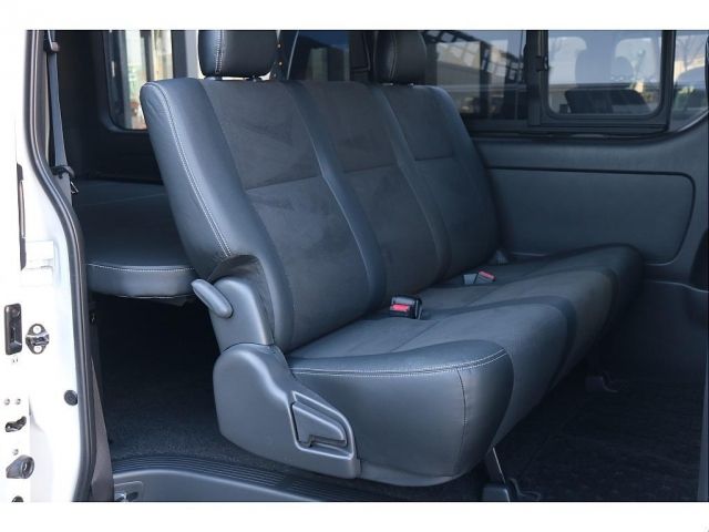 TOYOTA HIACE VAN 4WD 2024 Image 31