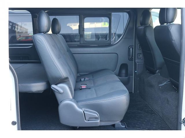 TOYOTA HIACE VAN 4WD 2024 Image 31