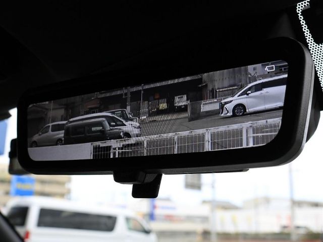 TOYOTA HIACE VAN 2WD 2023 Image 31