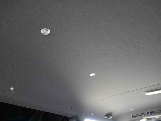 TOYOTA HIACE VAN 2WD 2023 Image 31