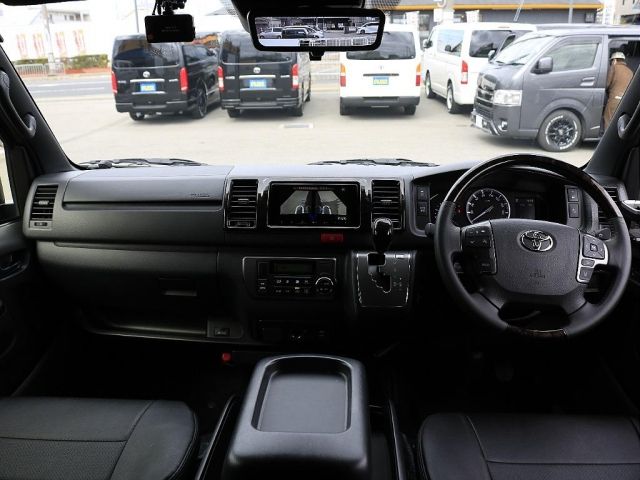 TOYOTA HIACE VAN 2WD 2023 Image 31