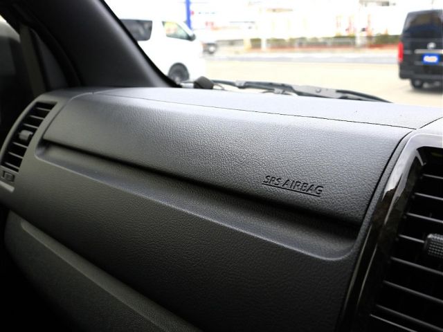 TOYOTA HIACE VAN 2WD 2023 Image 31