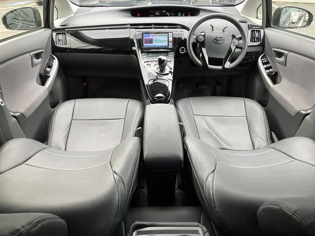 TOYOTA PRIUS 2011 Image 31