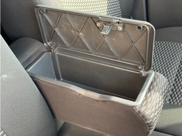 DAIHATSU WAKE 2015 Image 31