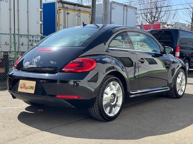 VOLKSWAGEN THE BEETL 2013 Image 31