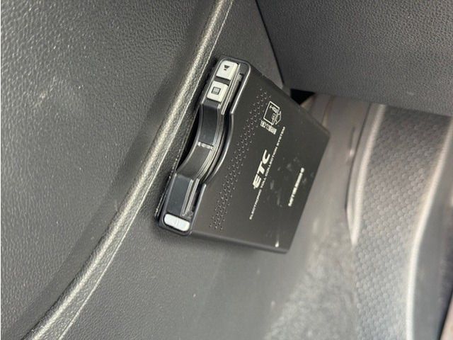 VOLKSWAGEN THE BEETL 2013 Image 31