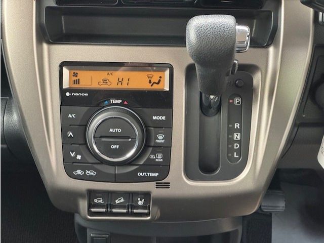 SUZUKI HUSTLER 4WD 2017 Image 31