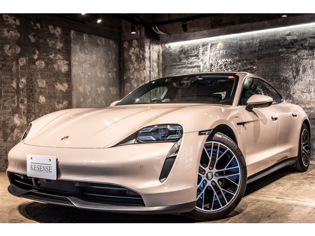 PORSCHE TAYCAN 2021 Image 31