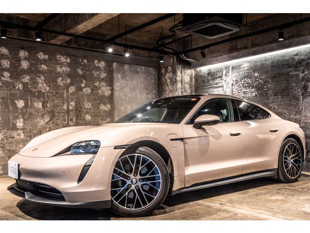 PORSCHE TAYCAN 2021 Image 31