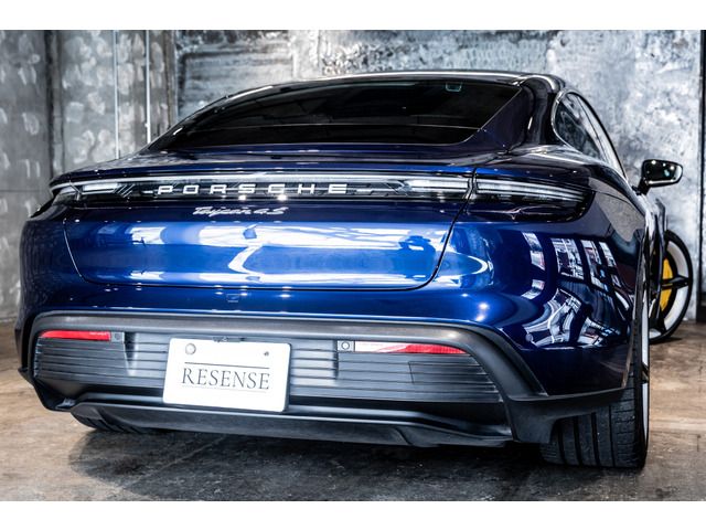 PORSCHE TAYCAN 2021 Image 31