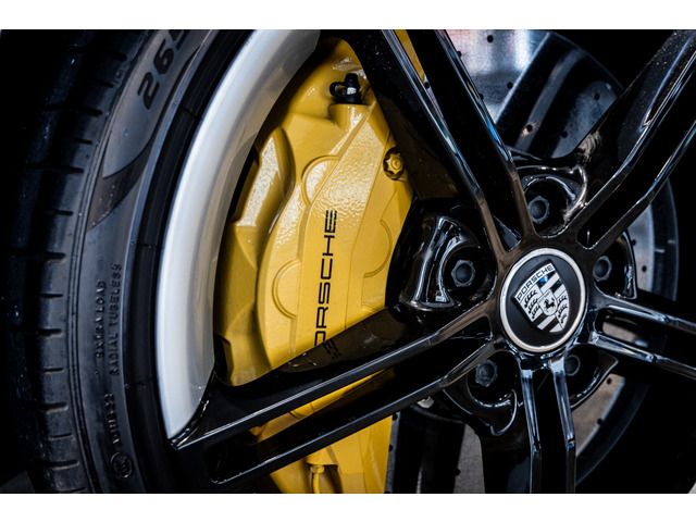 PORSCHE TAYCAN 2021 Image 31