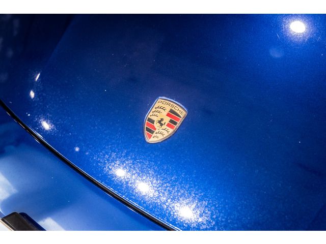 PORSCHE TAYCAN 2021 Image 31